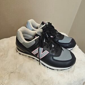 NWOT Women's New Balance 574 Encap Black Sneakers Size 8